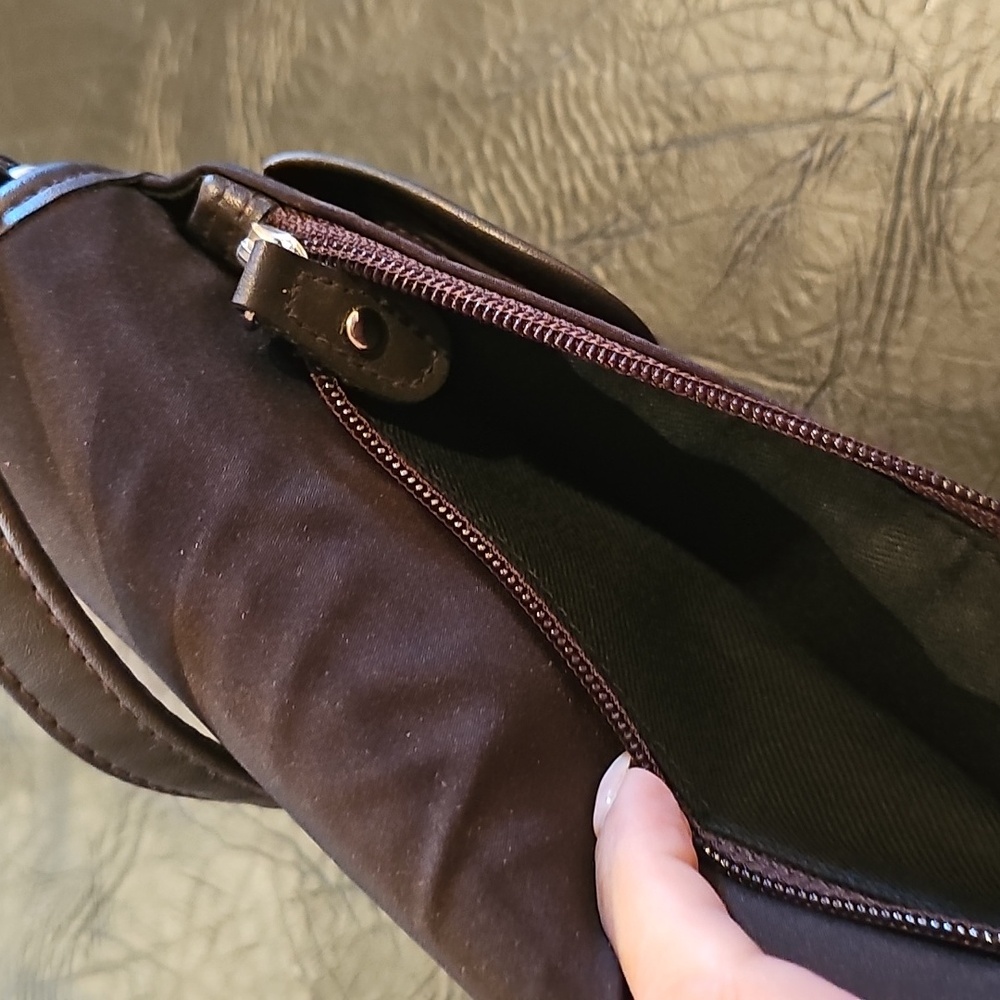 Liz Claiborne Dark Brown Crossbody Bag - Picture 4 of 6